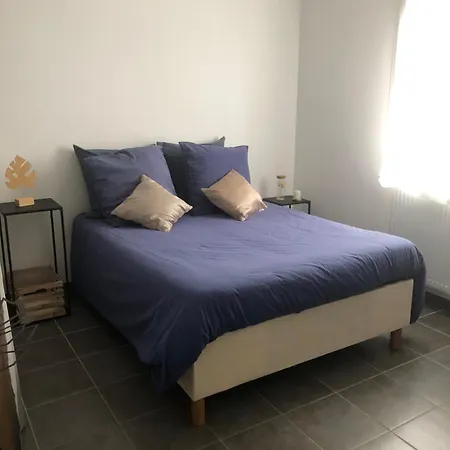 Anne Sophie Chez Lhabitant منزل للإقامة